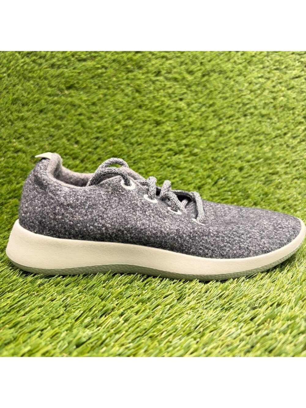 Allbirds Wool Runner Womens Size 8 Gray White Athletic Walking Shoes Sneakers